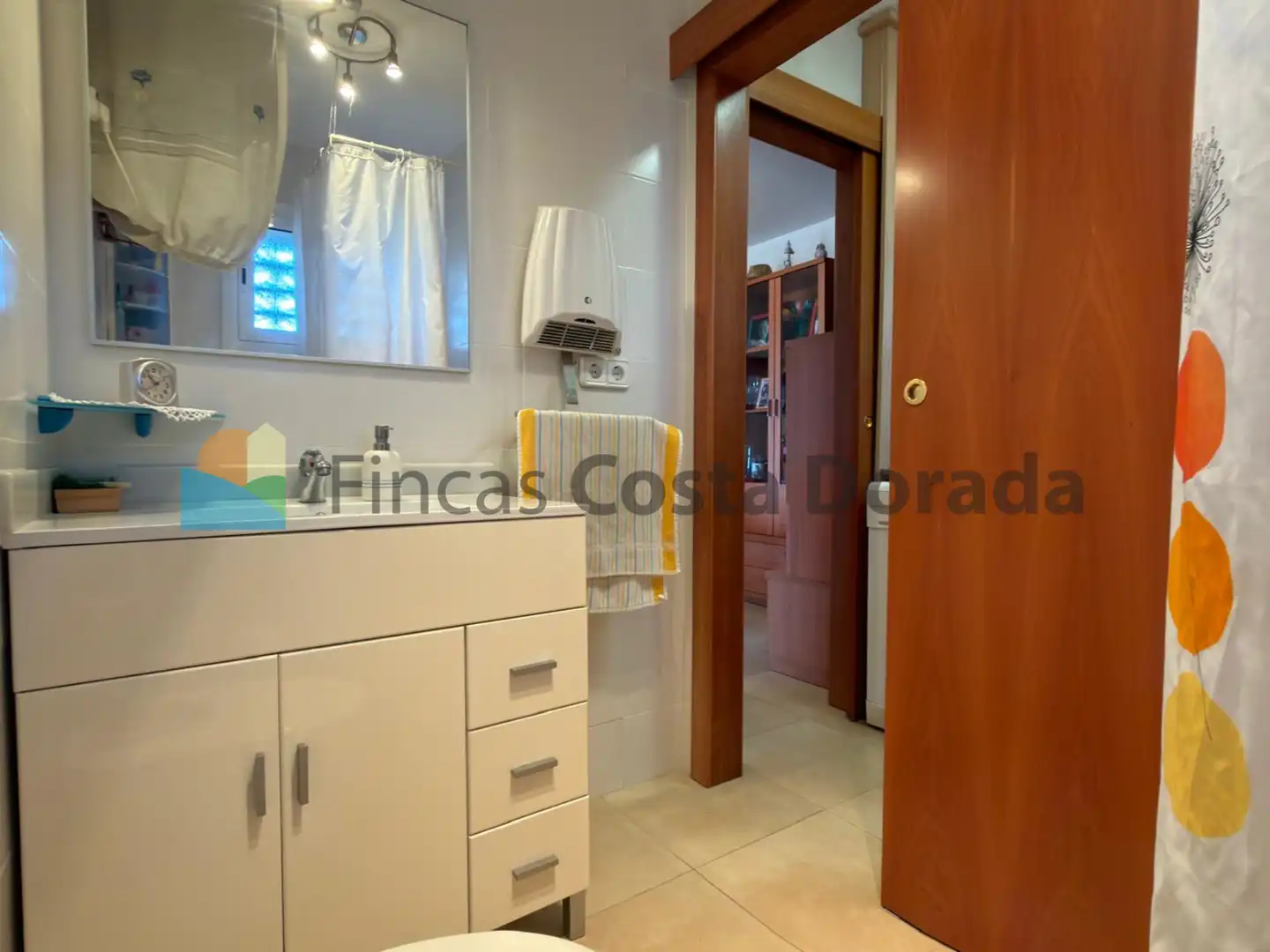 Baño de Apartamento en venta en Vilanova i la Geltrú con Terraza, Amueblado y Horno