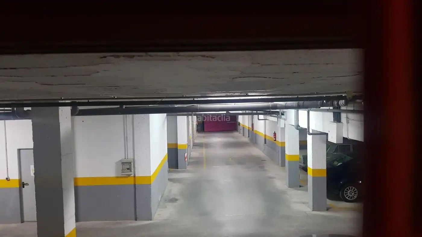 Parkplatz zur Miete in Calle Levante 16B