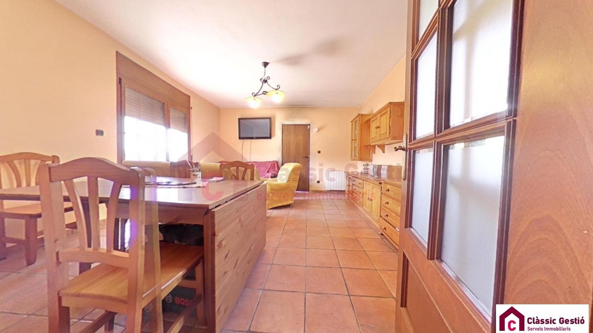 Cuina de Casa o xalet en venda en Olesa de Montserrat amb Calefacció