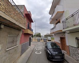 Exterior view of Single-family semi-detached for sale in  Sevilla Capital