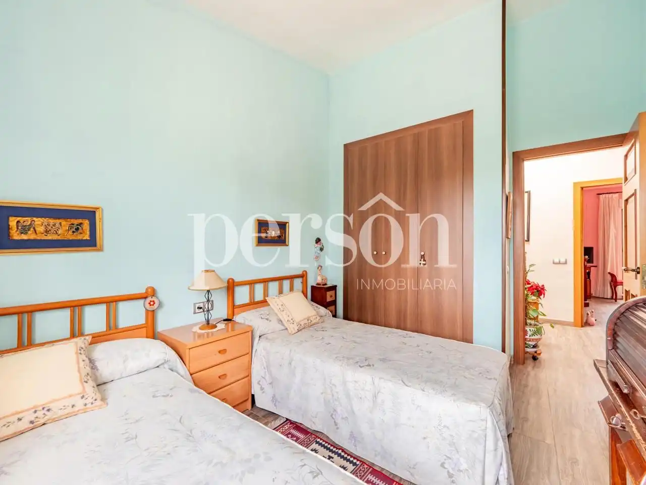 Habitación de Casa adosada en venta en Godella con Calefacción, Jardín privado y Terraza