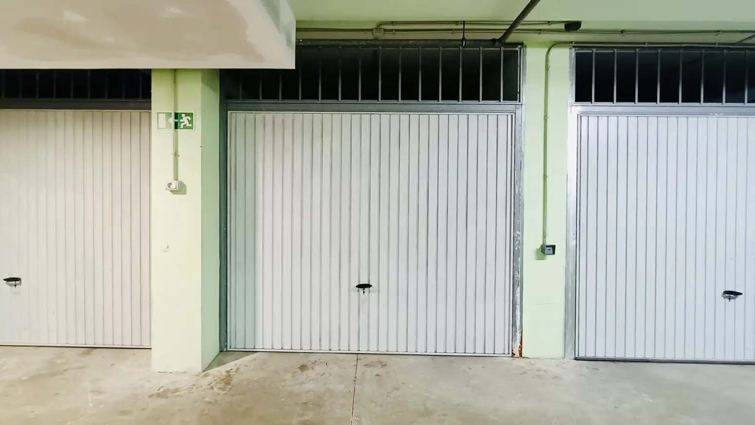 Parkplatz von Wohnung zur Miete in El Astillero   mit Heizung, Parkett und Möbliert