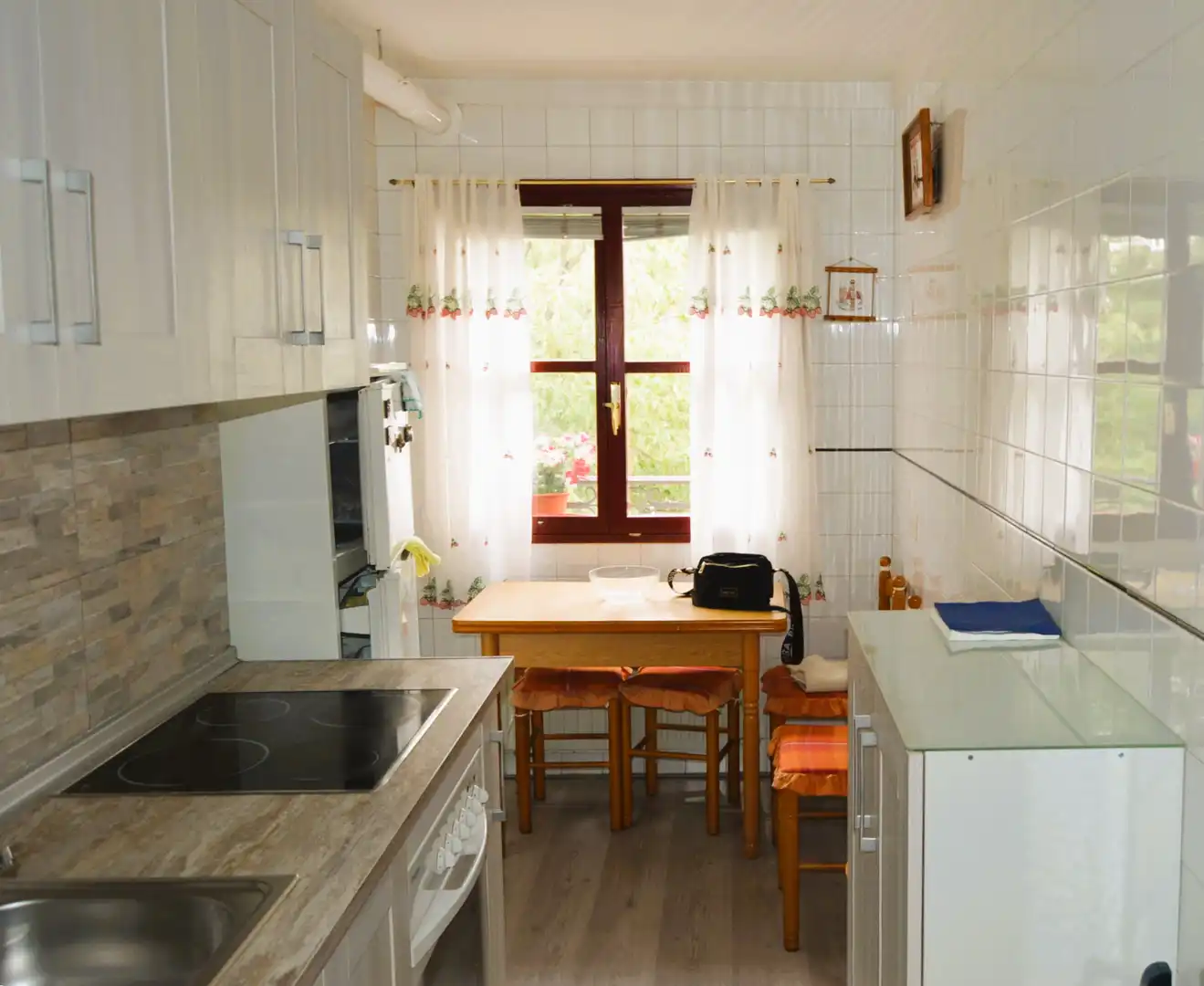 Cocina de Piso en venta en Avilés con Calefacción, Parquet y Trastero