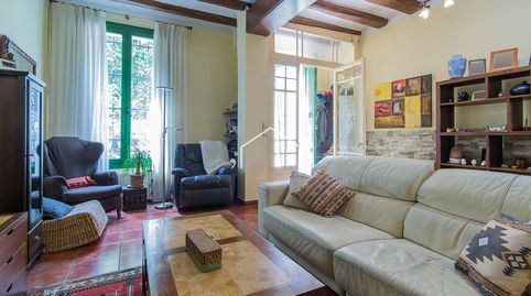 Encanto y amplitud en el corazón del pueblo: tu nuevo hogar te espera