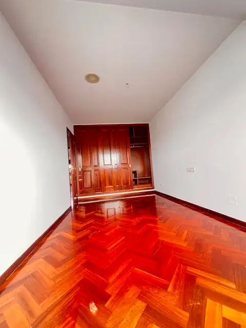 Habitación de Piso en venta en A Coruña Capital  con Calefacción, Parquet y Trastero