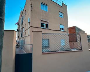 Exterior view of Flat for sale in Santa Coloma de Gramenet  with Terrace and Balcony