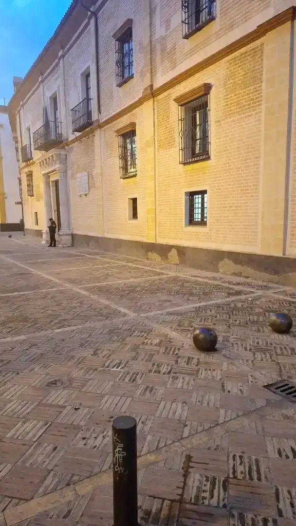 Vista exterior de Estudi de lloguer en Sevilla amb Aire condicionat, Moblat i Rentadora