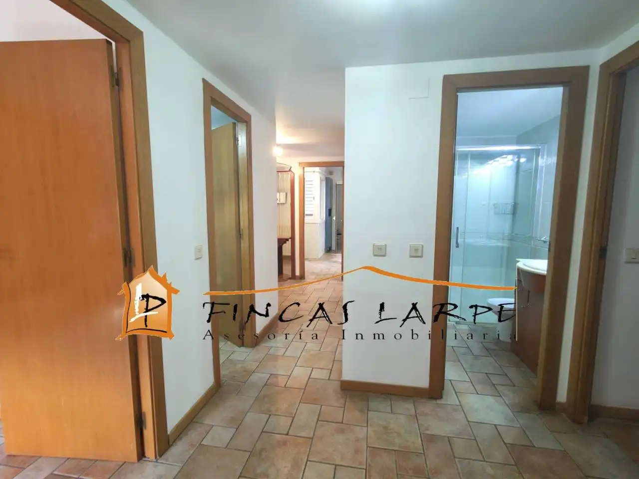 Wohnung zum Verkauf in Martorell mit Klimaanlage, Heizung und Balkon