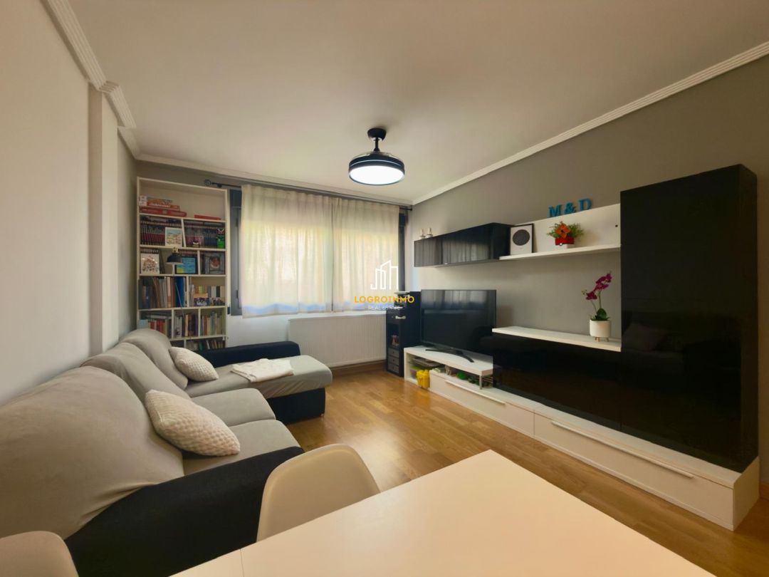 Flat for sale in San Millán - Ayuntamiento