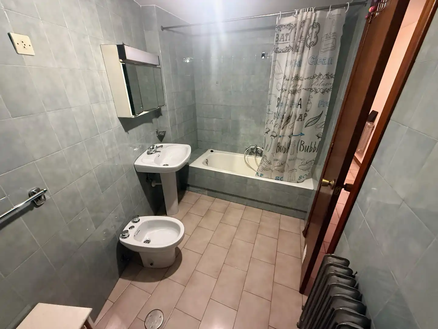 Baño de Piso en venta en León Capital  con Calefacción, Parquet y Terraza