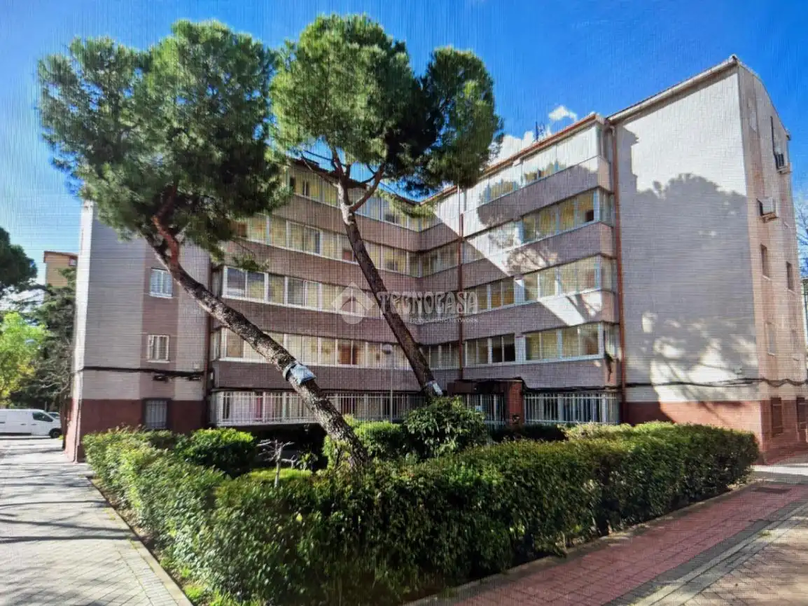 Vista exterior de Piso en venta en Madrid