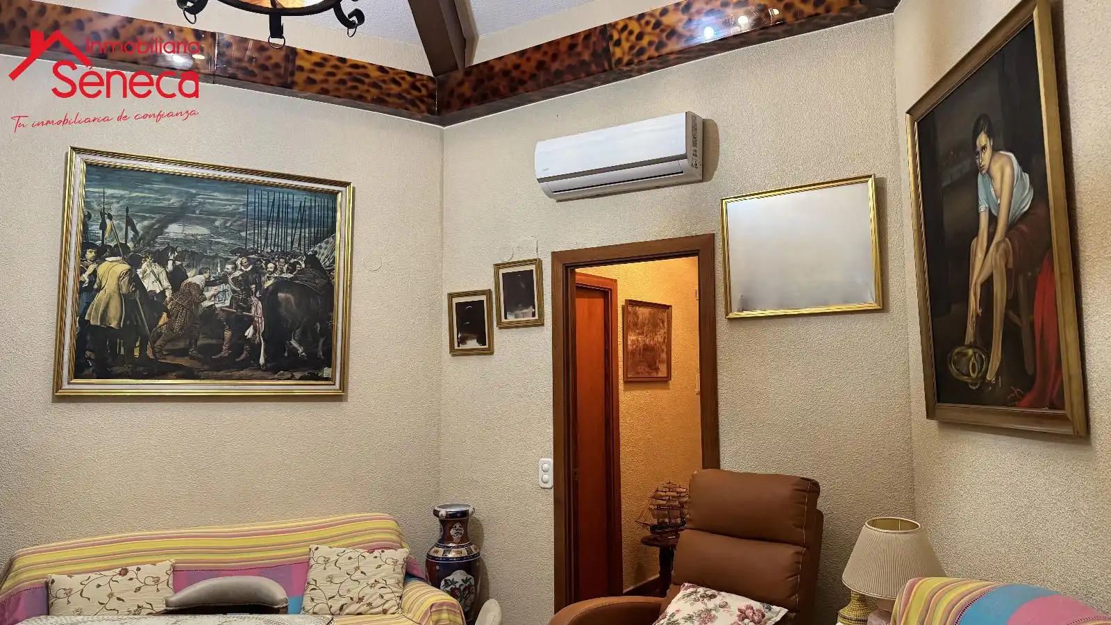 Living room of Houses for sale in Córdoba  with Air Conditioner, Heating and Storage room