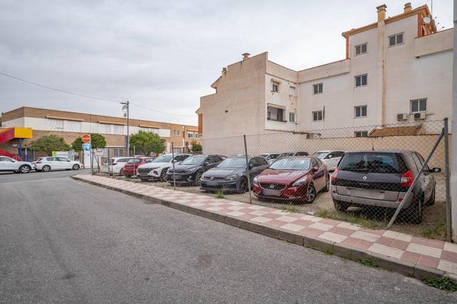 Terreno residencial en Venta en Paseo de Frascuelo, 62 en Parque de la Ermita