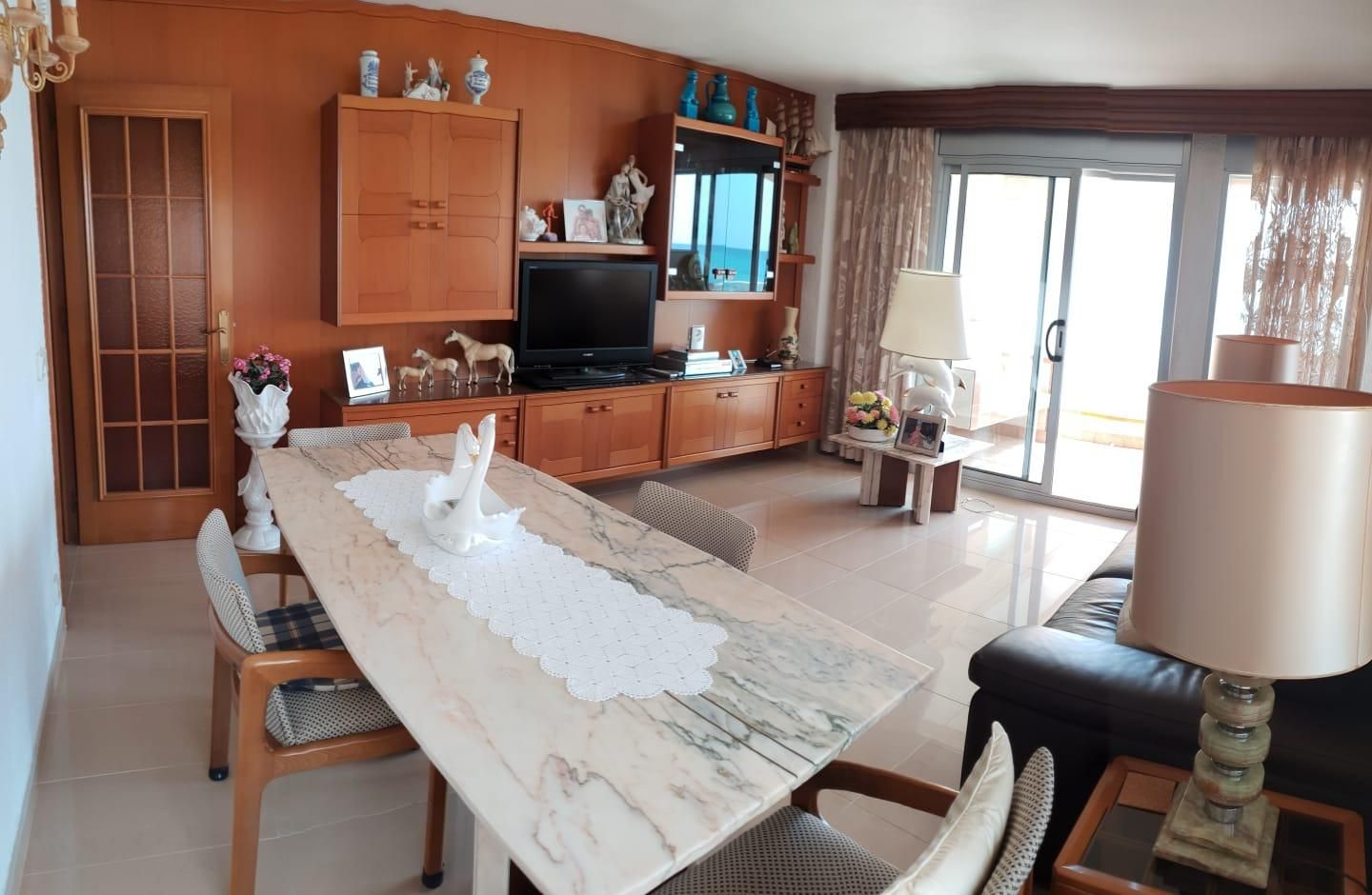 Sala de estar de Apartamento en venta en El Vendrell con Terraza y Balcón