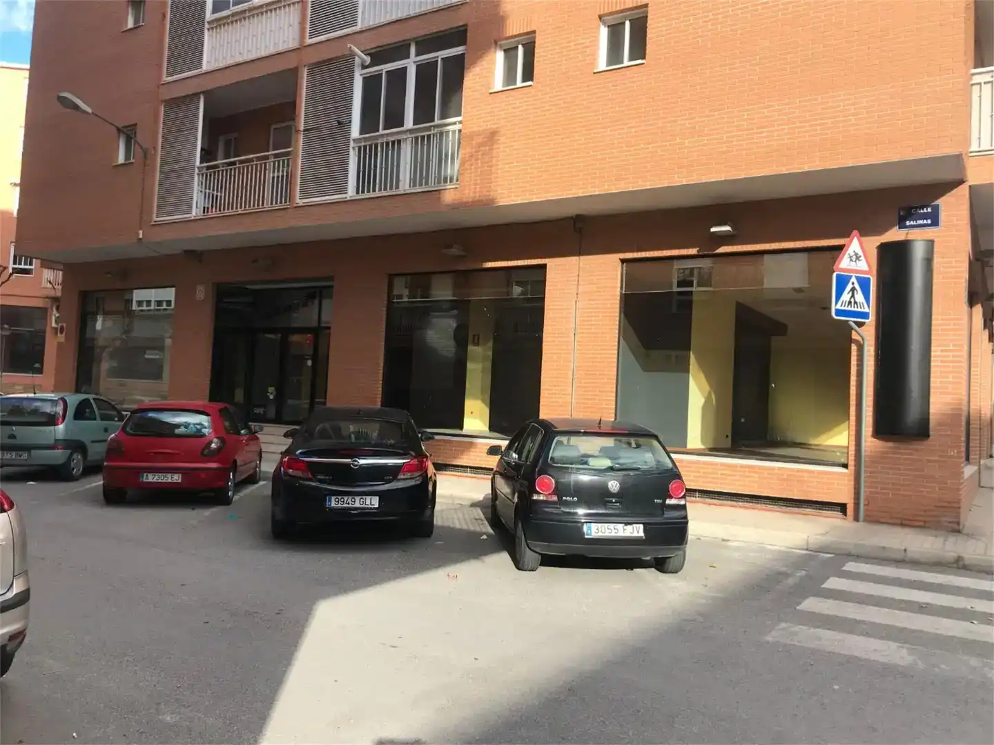 Aparcament de Local en venda en Villena amb Aire condicionat, Calefacció i Parquet
