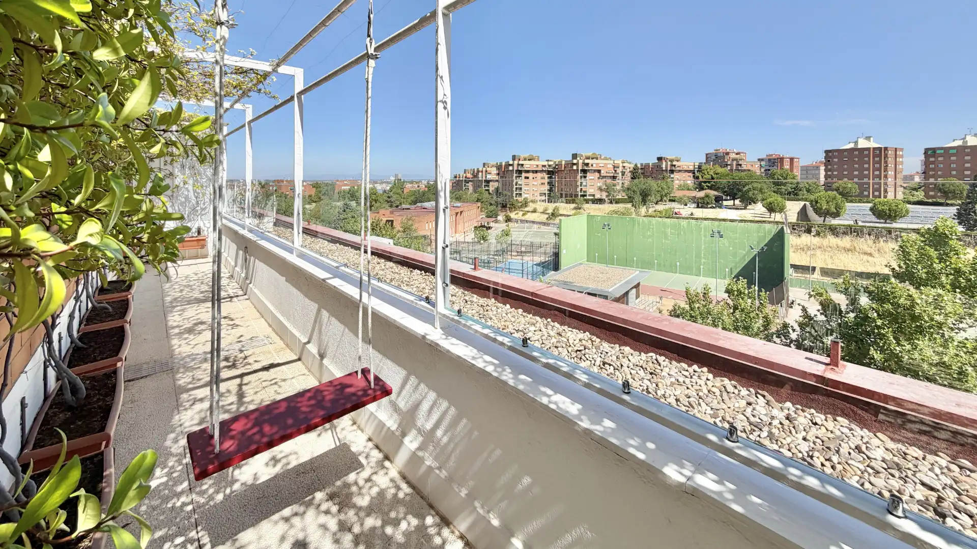Terrassa de Dúplex en venda en Madrid amb Aire condicionat, Calefacció i Terrassa