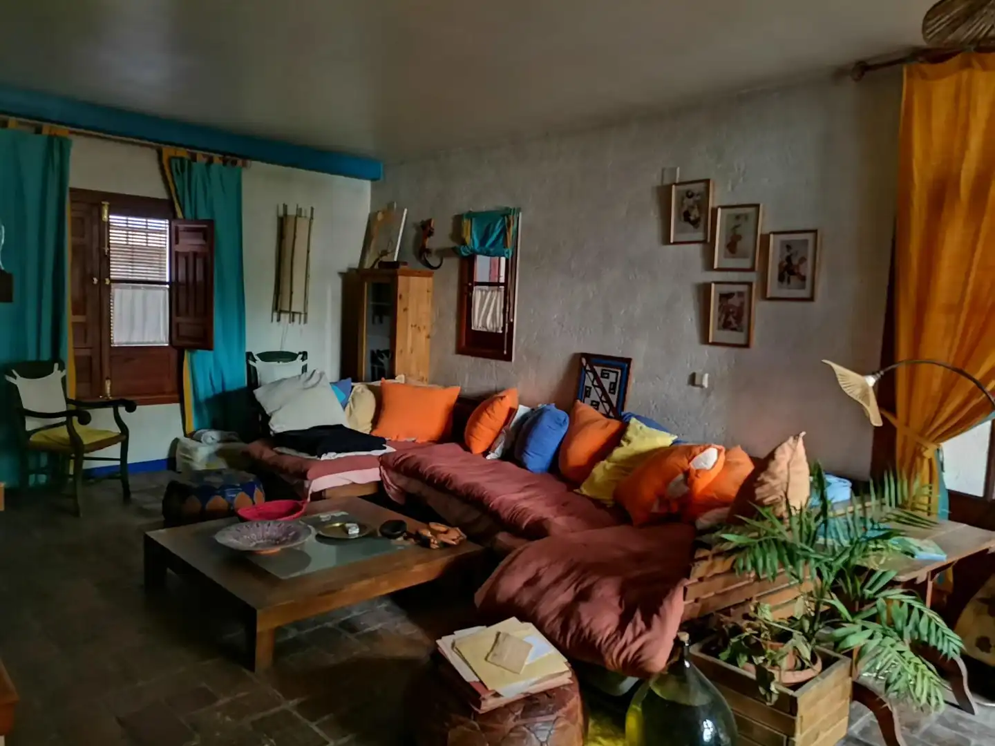 Sala d'estar de Casa o xalet en venda en Córdoba amb Aire condicionat, Terrassa i Traster