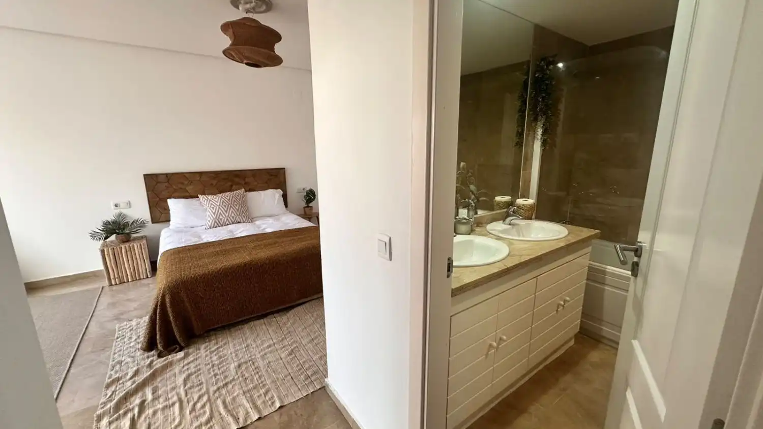Baño de Apartamento en venta en Benalmádena con Terraza