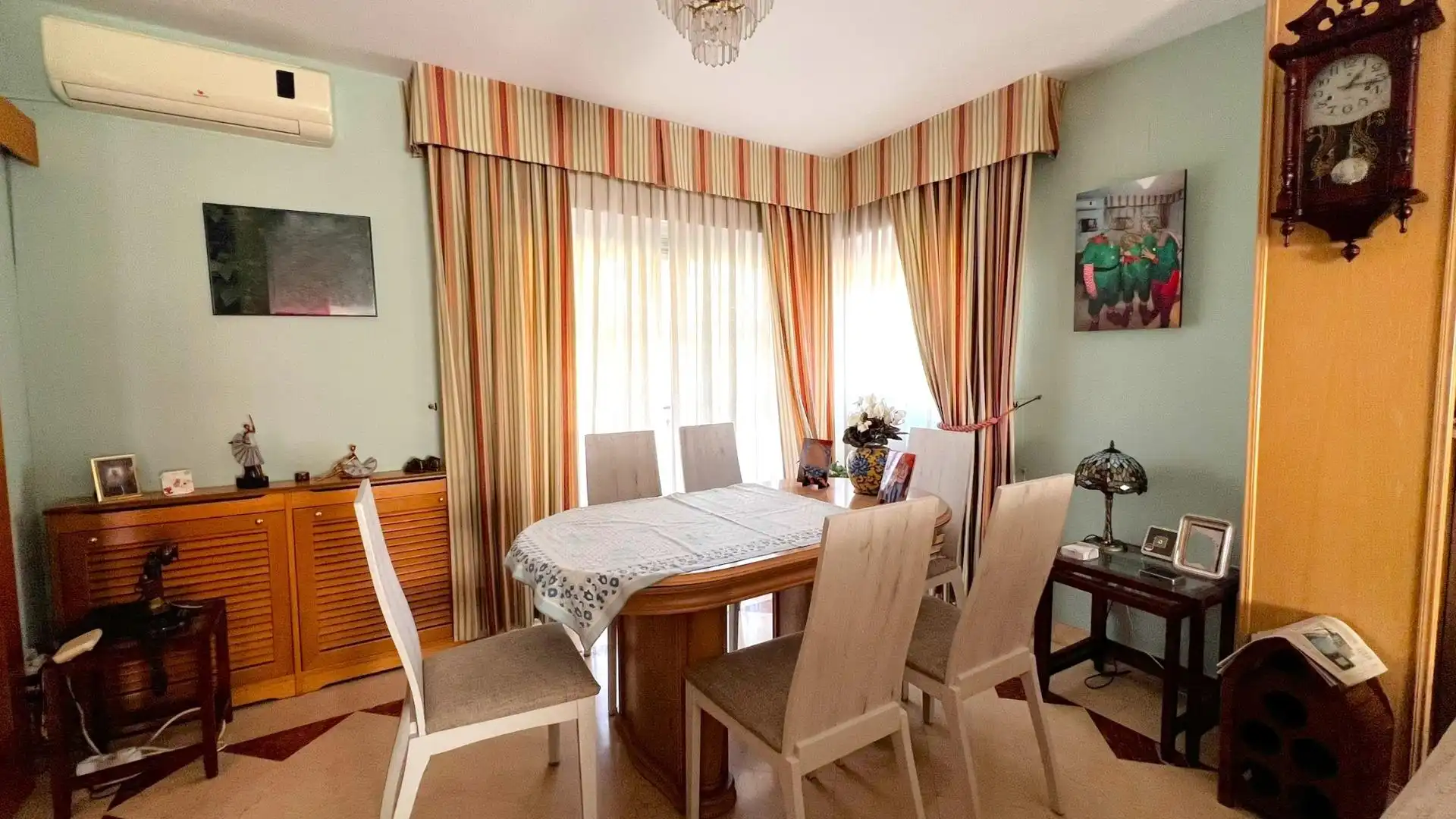 Comedor de Casa adosada en venta en Rivas-Vaciamadrid con Aire acondicionado, Calefacción y Jardín privado