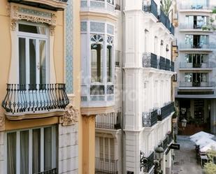 Exterior view of Flat to rent in  Valencia Capital  with Air Conditioner