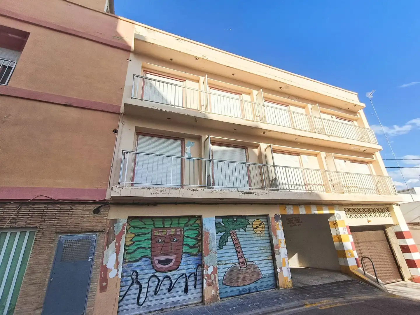 Vista exterior de Edificio en venta en Valencia