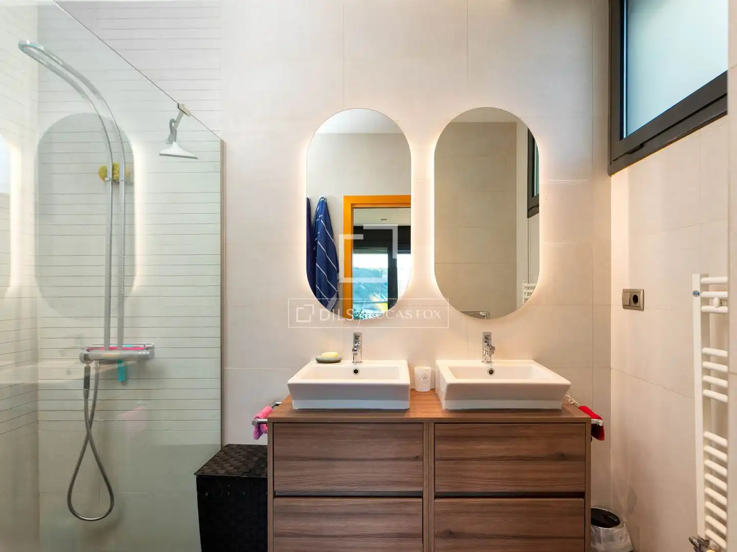 Baño de Casa o chalet en venta en L'Escala con Aire acondicionado, Calefacción y Jardín privado