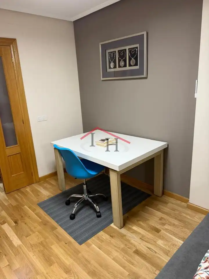 Apartment with lift to rent in PUERTA MONEDA, imagen 3