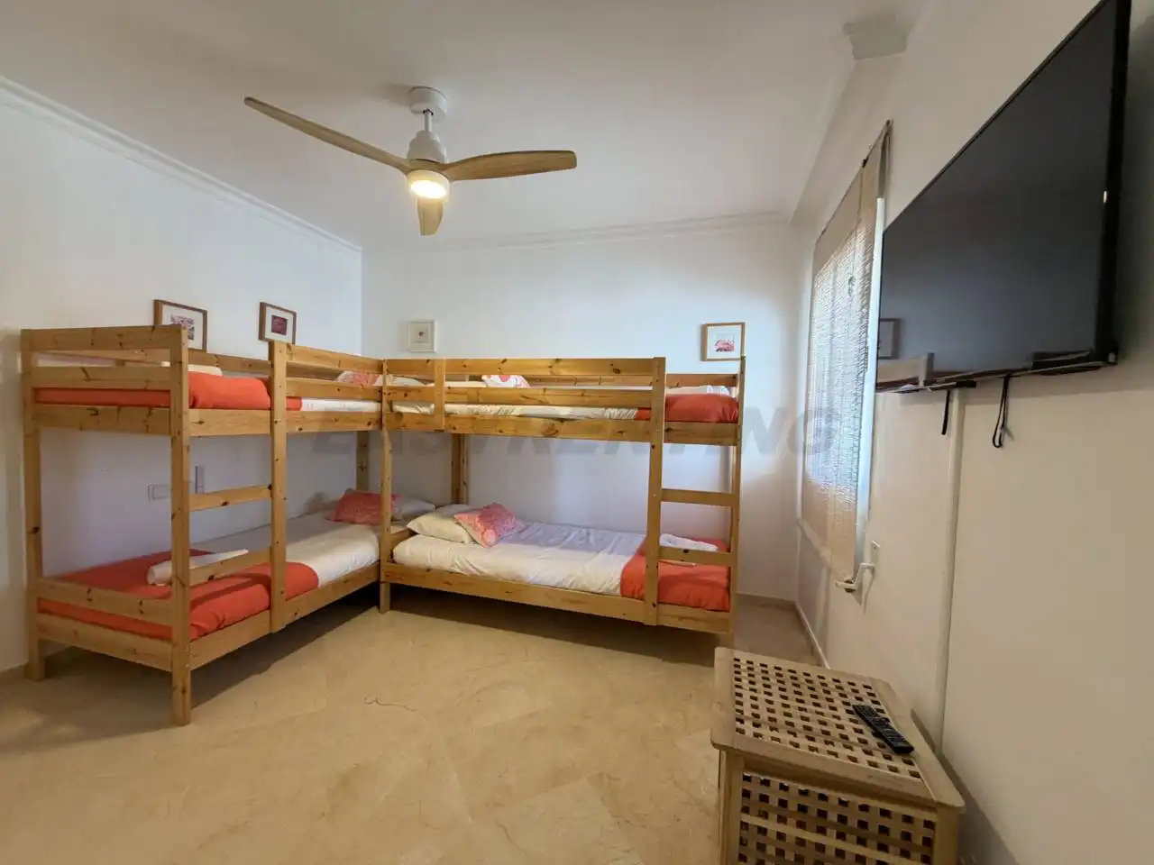 Detached homes for rent in La Alcaidesa  with Air Conditioner, Terrace and Furnished