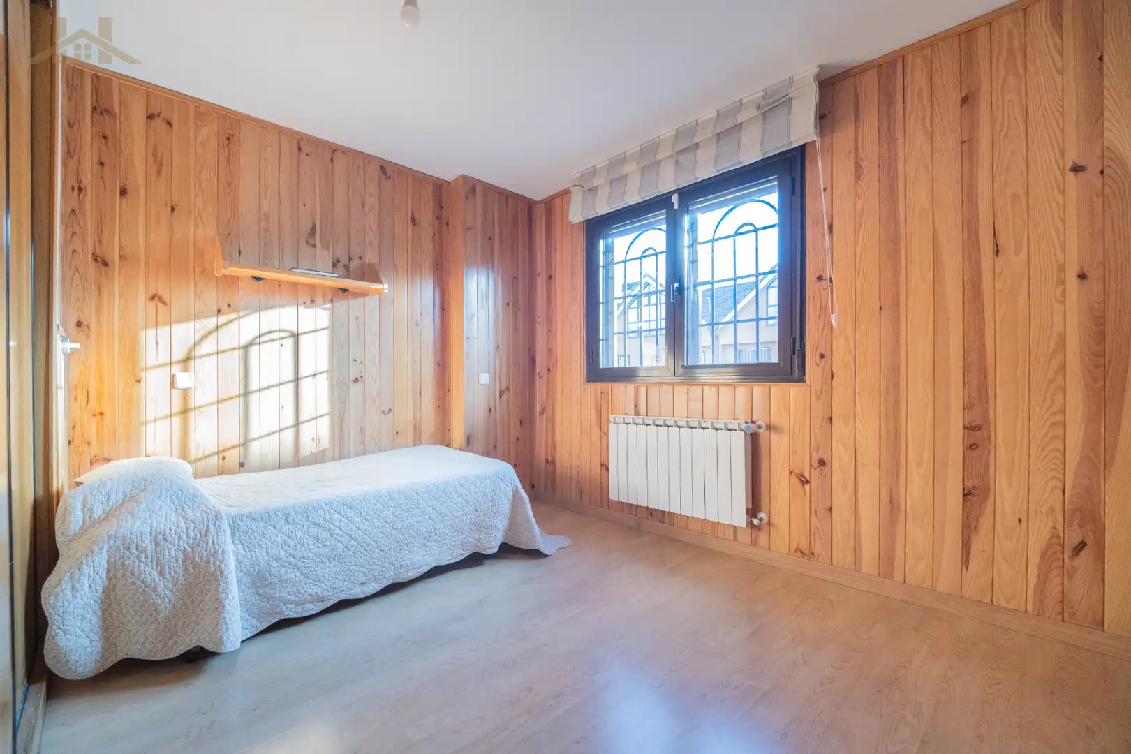 Habitación de Casa adosada en venta en Valdemoro con Jardín privado y Piscina comunitaria