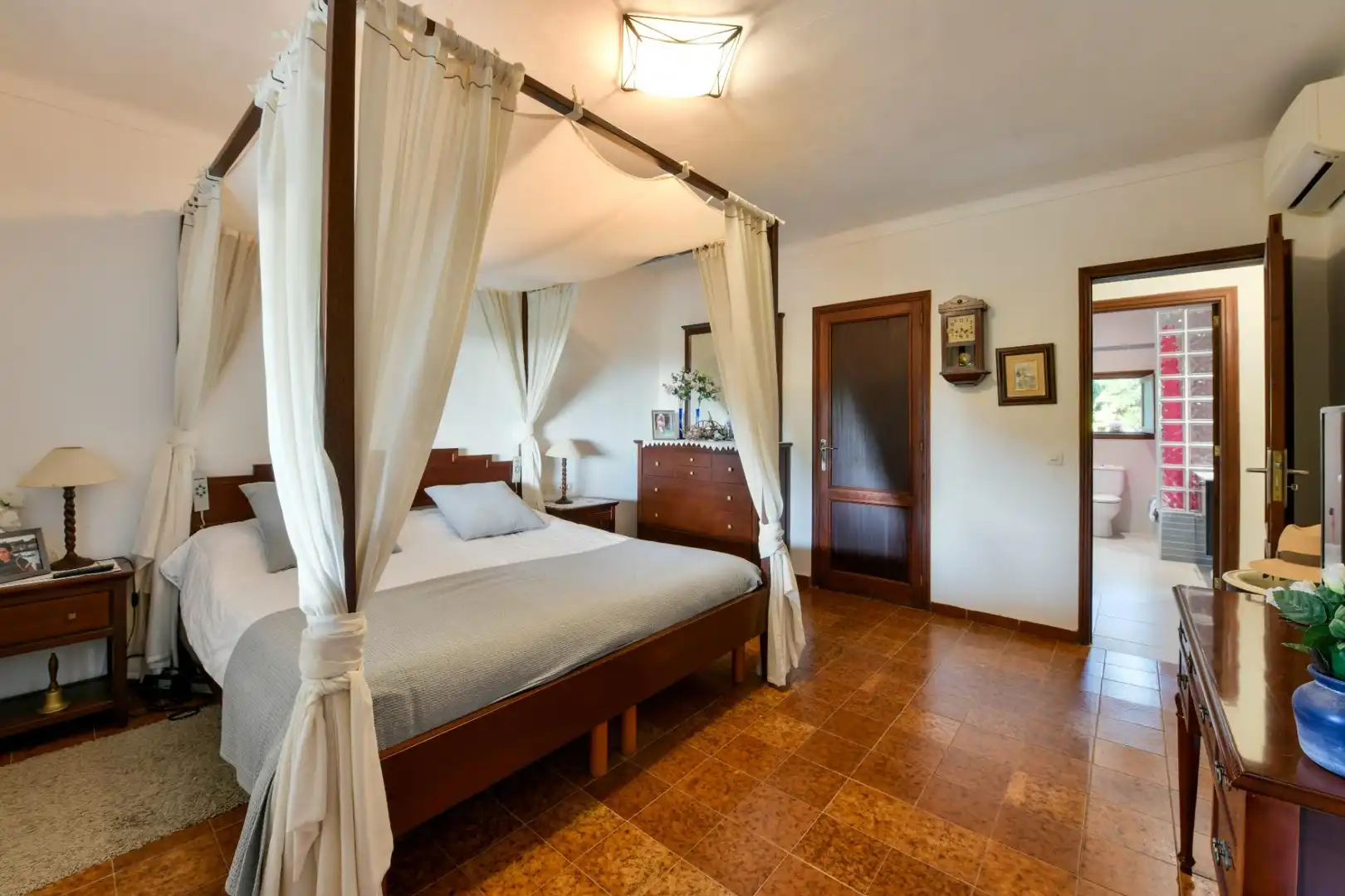 Habitación de Finca rústica en venta en Inca con Aire acondicionado, Jardín privado y Terraza
