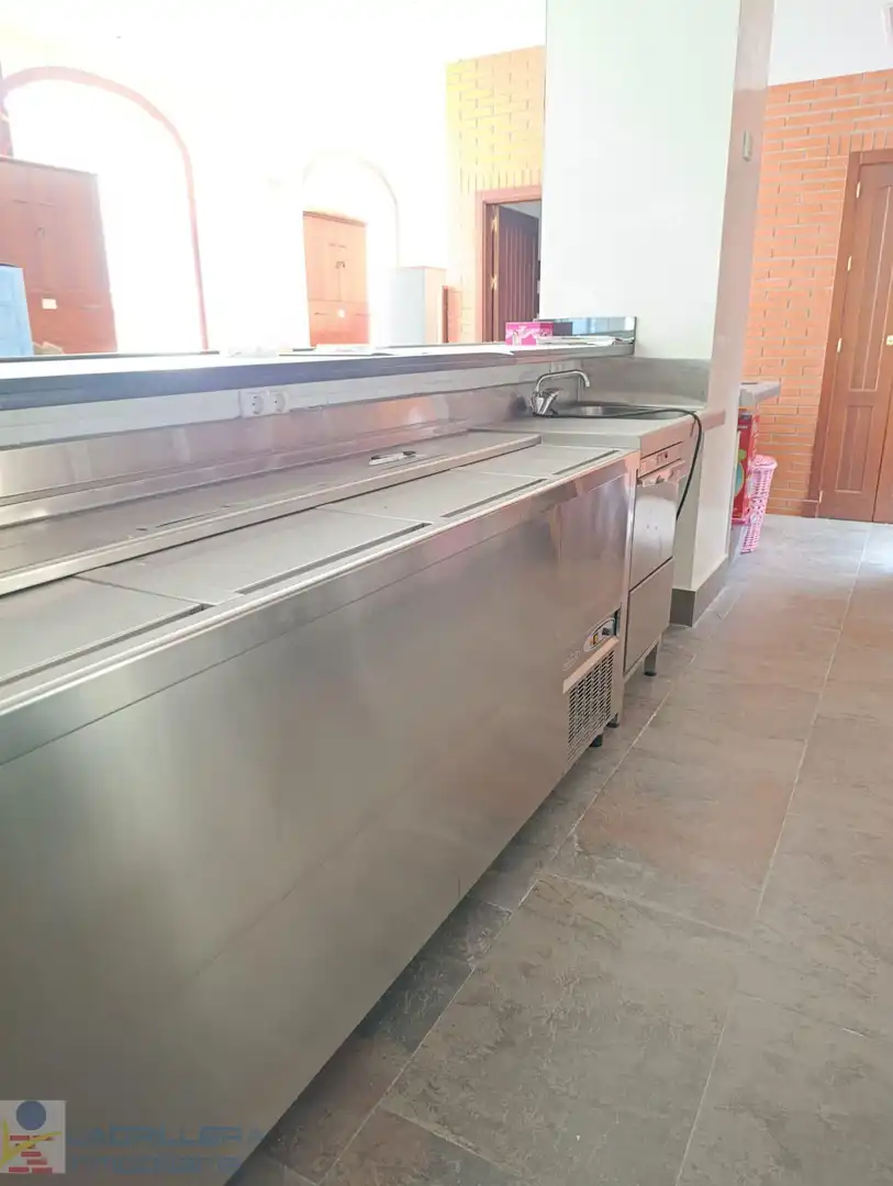 Cocina de Local en venta en San Fernando con Aire acondicionado