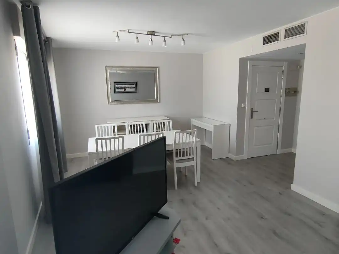 Dining room of Flat for rent in  Zaragoza Capital  with Air Conditioner and Balcony