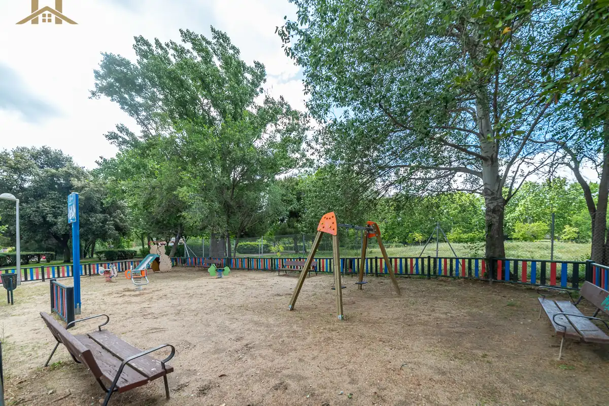 Jardín de Casa adosada en venta en Madrid con Aire acondicionado, Calefacción y Jardín privado