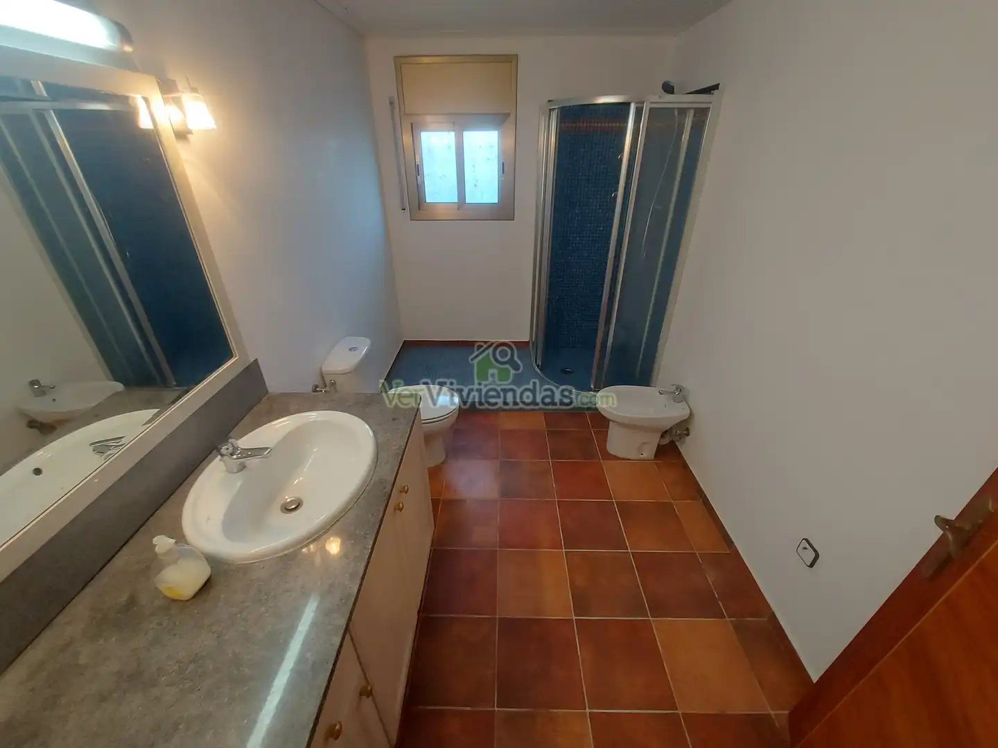 Bathroom of Houses for sale in Olèrdola  with Air Conditioner, Heating and Private garden