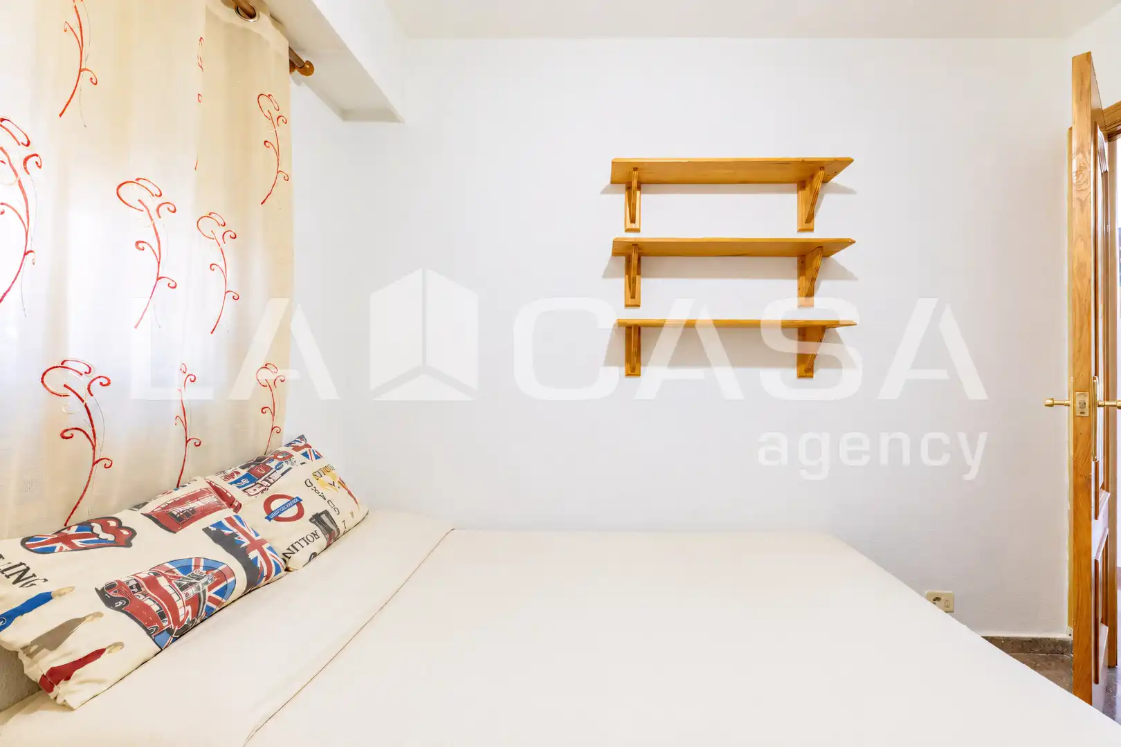 Appartement avec terrasse à vendre à Carrer de la República de Guinea Equatorial, imagen 4