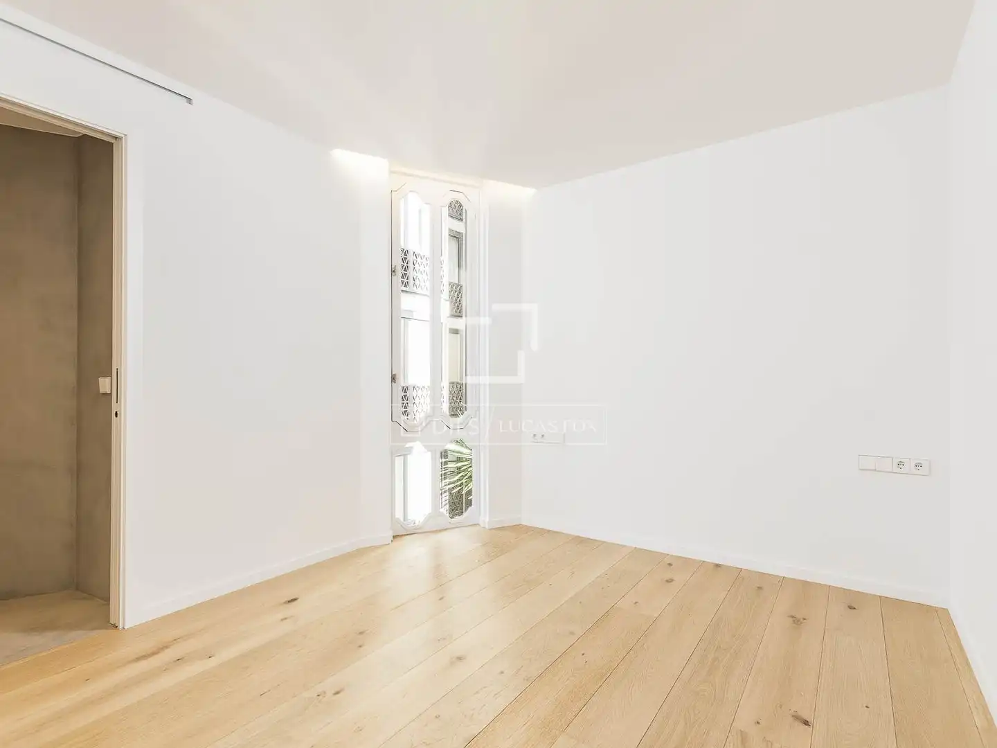 Schlafzimmer von Wohnung zum Verkauf in Barcelona mit Klimaanlage, Heizung und Privatgarten