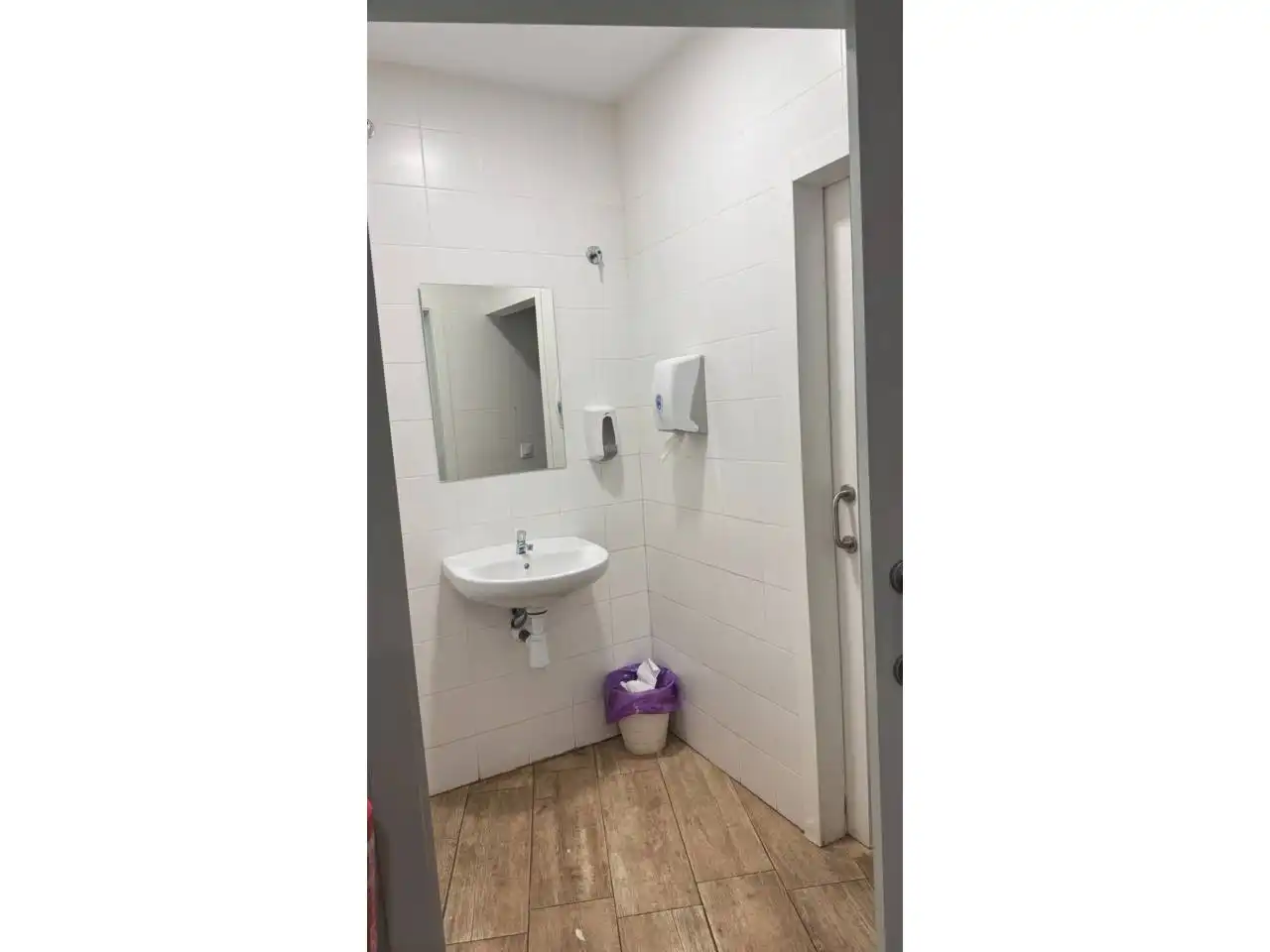 Local comercial en traspàs a Ciutat Vella, imagen 7