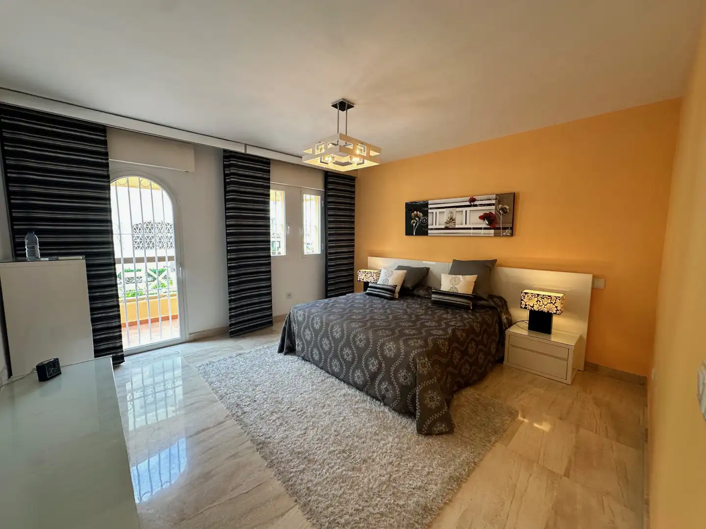 Dormitori de Planta baixa de lloguer en Marbella amb Aire condicionat, Calefacció i Piscina
