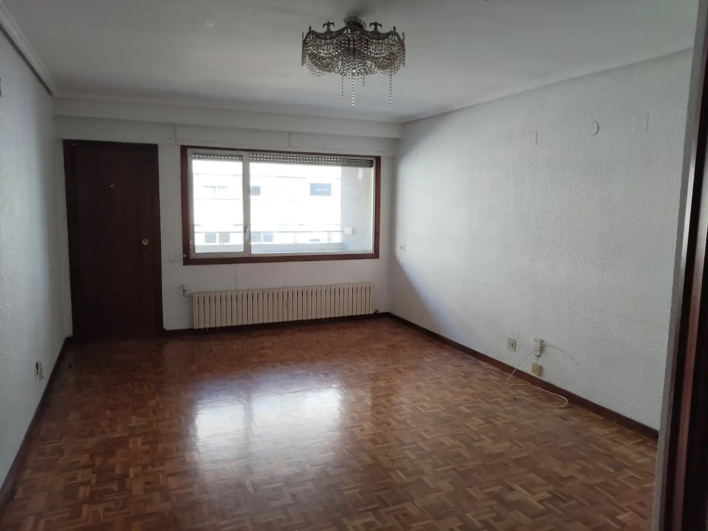 Living room of Flat for sale in Zaragoza  with Heating, Parquet flooring and Terrace