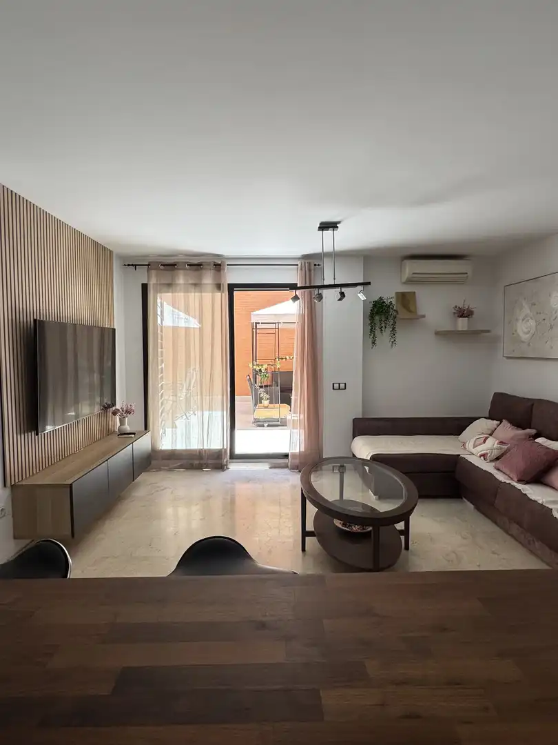 Wohnzimmer von Erdgeschoss zur Miete in Torremolinos mit Klimaanlage, Terrasse und Möbliert