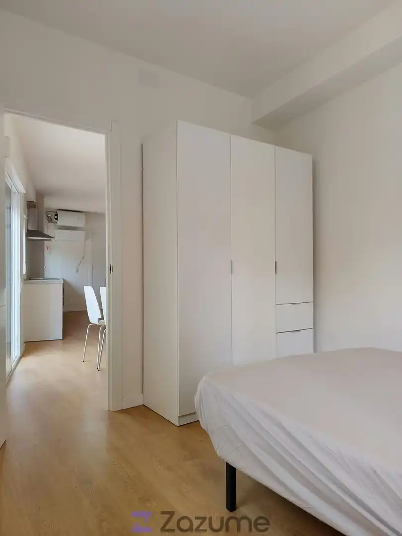 Schlafzimmer von Wohnung zur Miete in Sevilla mit Klimaanlage, Heizung und Möbliert
