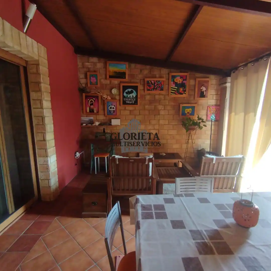 Casa o xalet en venda en Vigo  amb Calefacció, Terrassa i Traster
