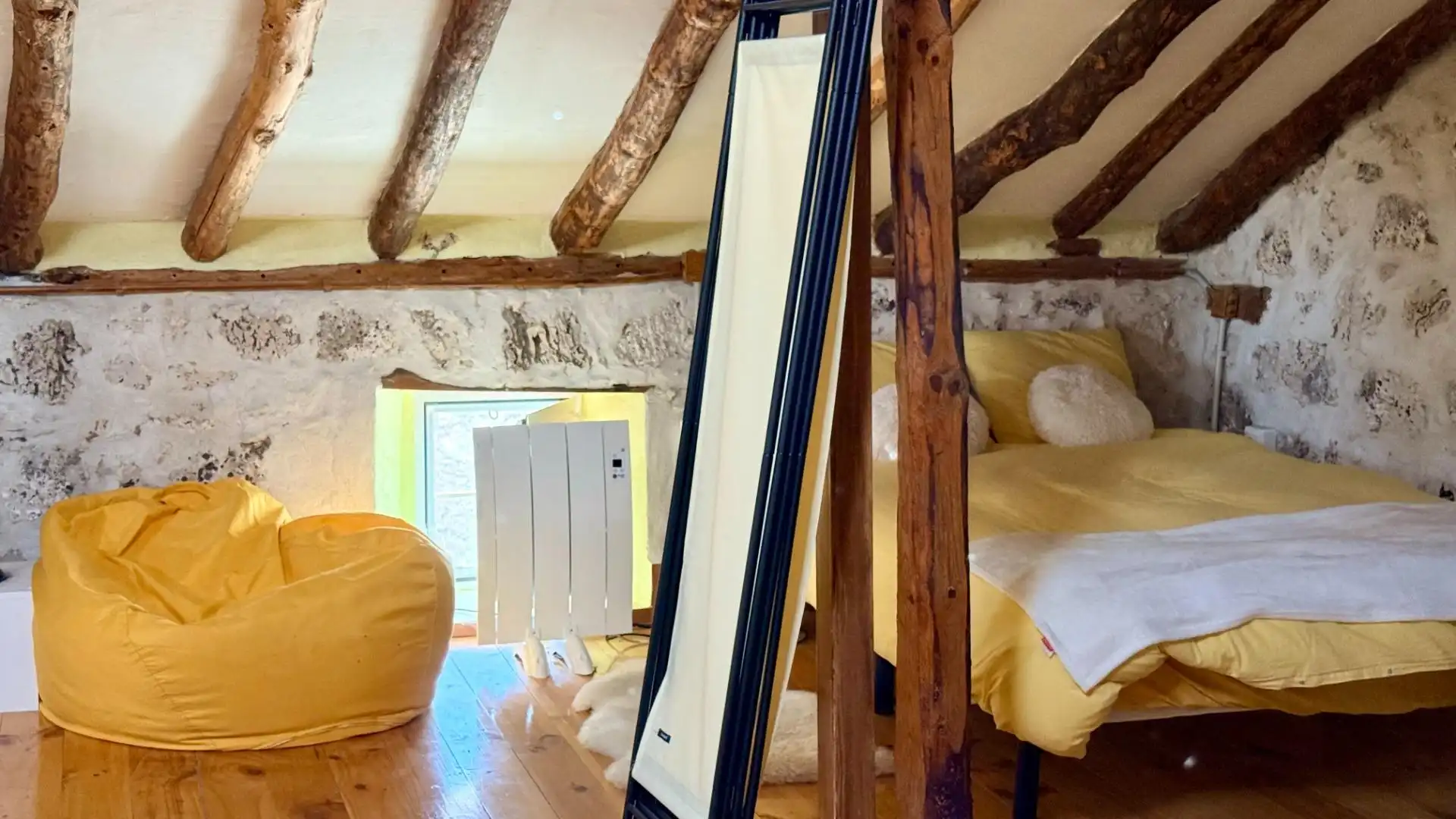 Habitación de Casa o chalet en venta en Cozuelos de Fuentidueña con Alarma