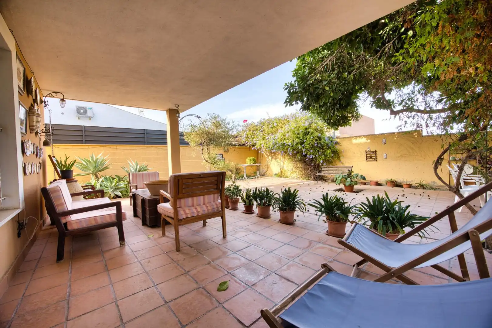 Villa zum Verkauf in Calle PINTOR VARELA, imagen 2