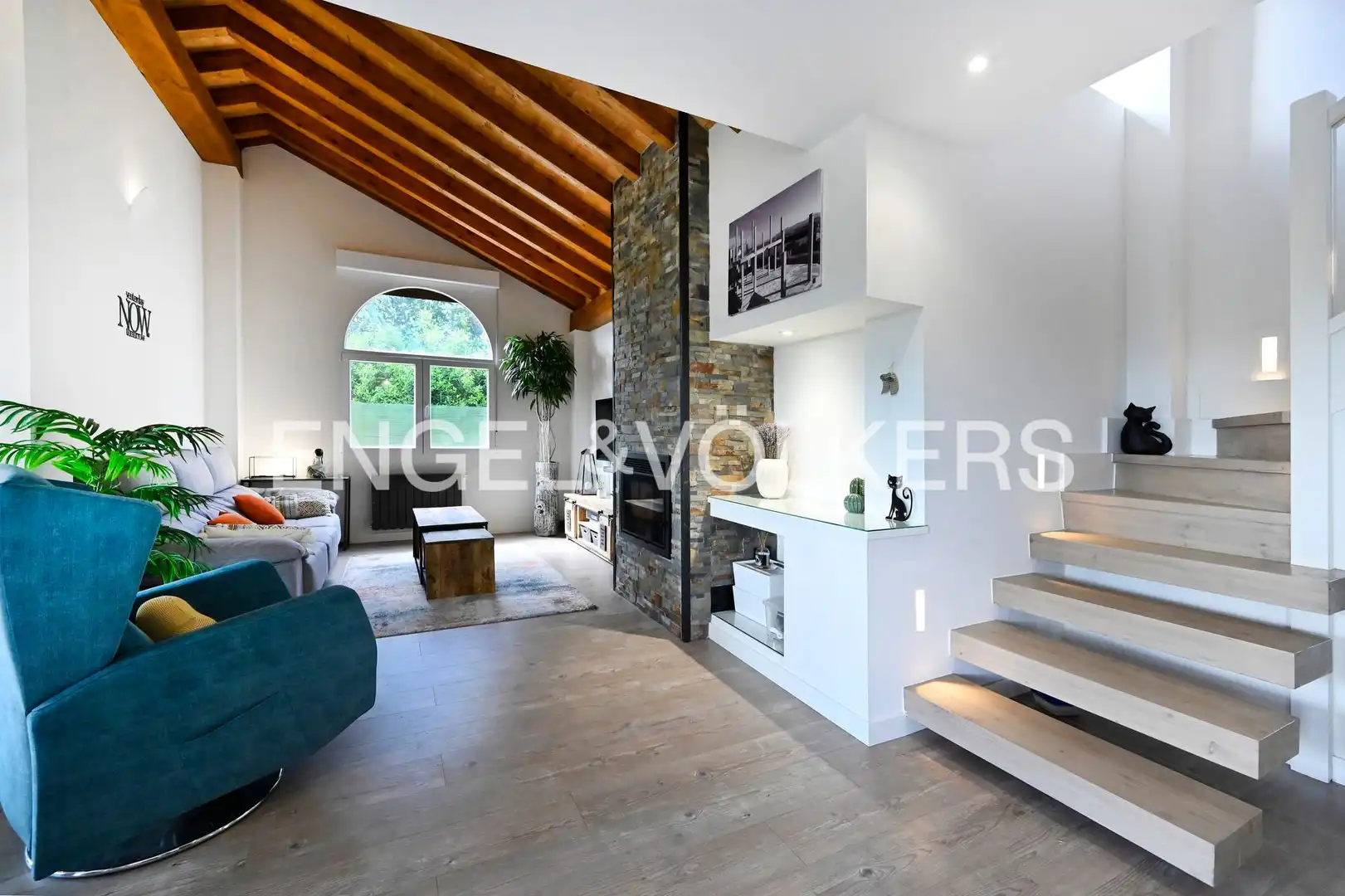 Sala de estar de Casa o chalet en venta en Suances con Calefacción, Jardín privado y Terraza