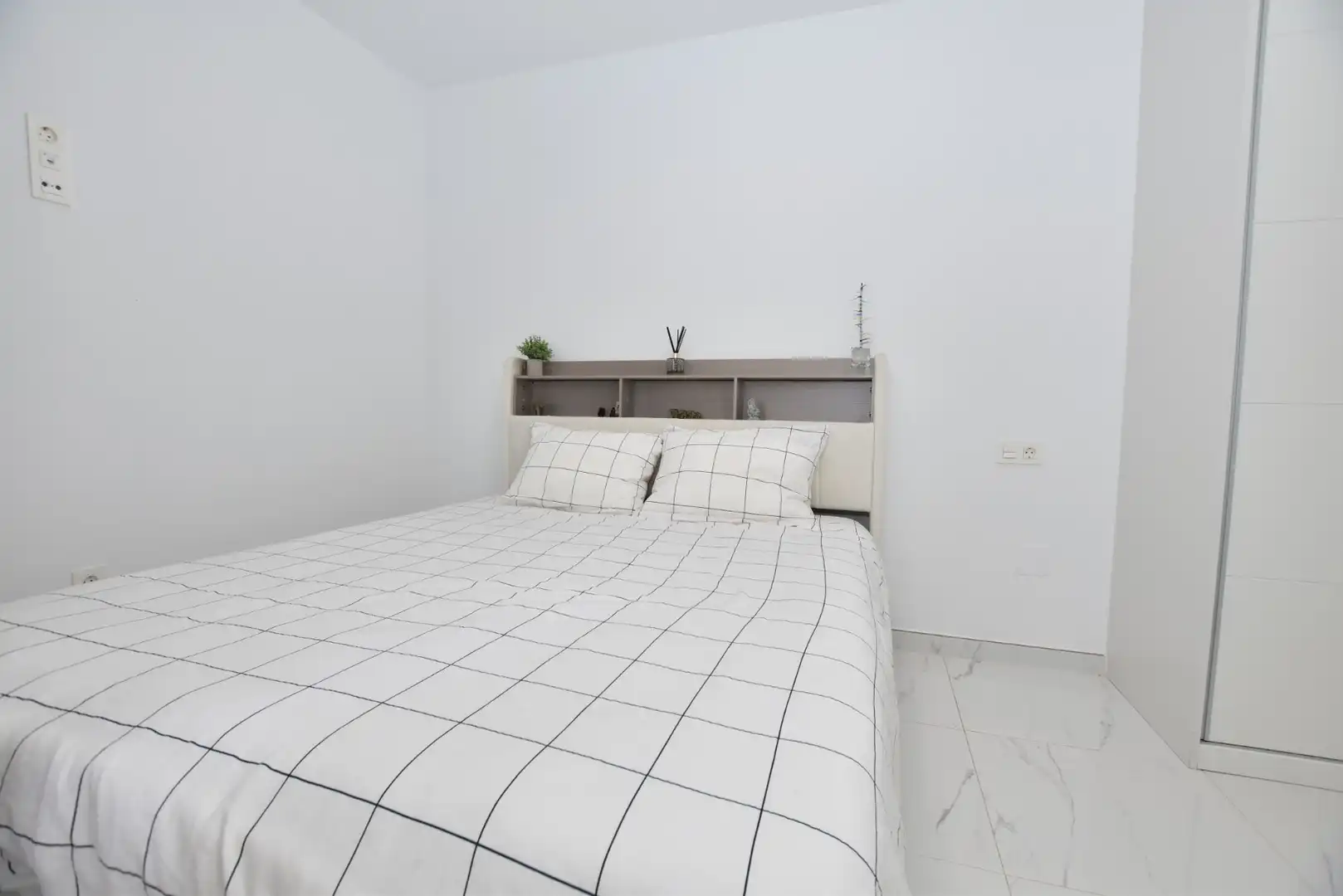 Estudio en venta en Los Montesinos