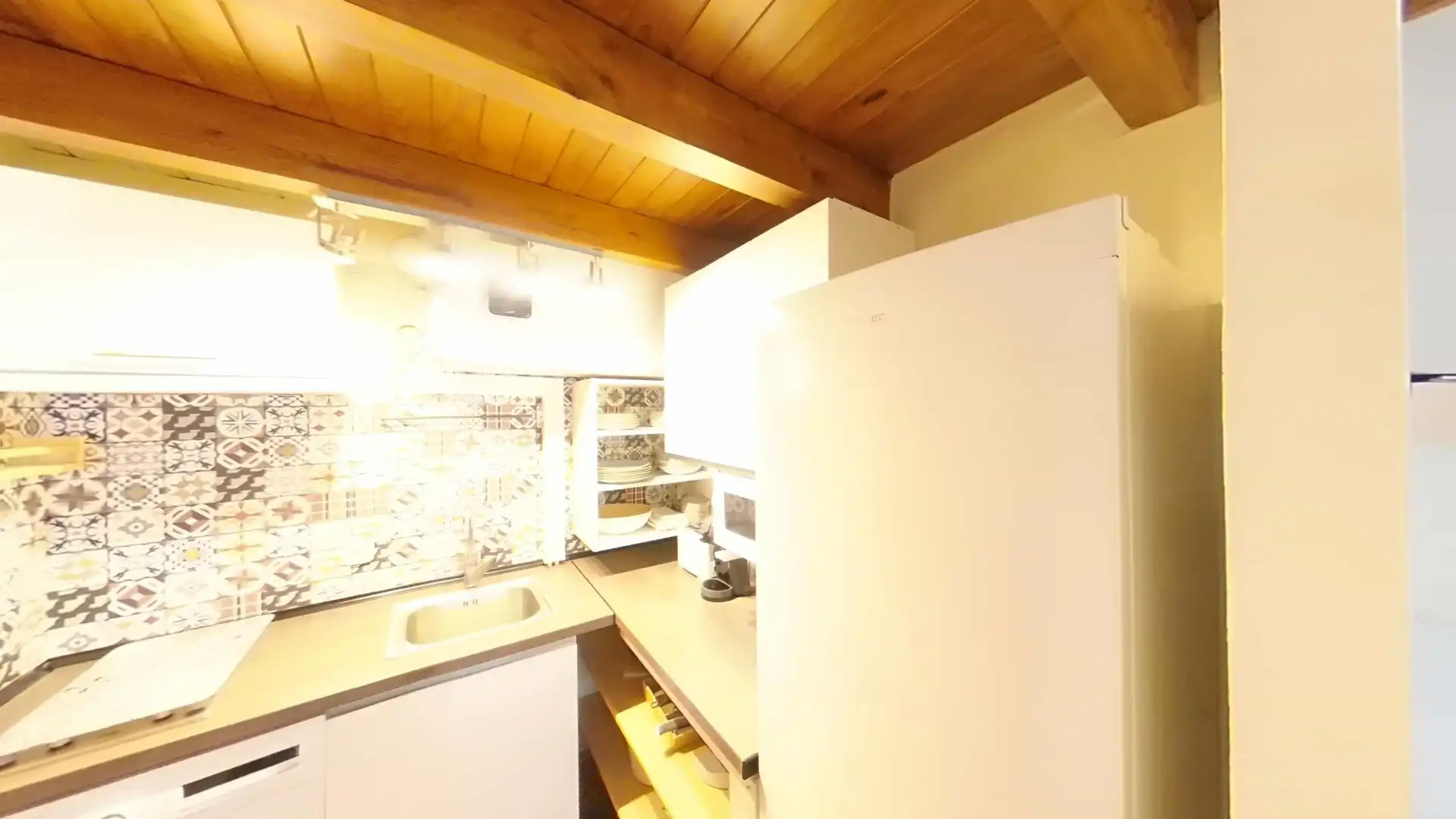 Cuina de Pis de lloguer en  Madrid Capital amb Aire condicionat, Calefacció i Moblat