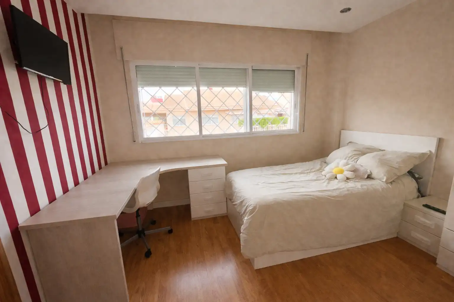 Habitación de Casa adosada en venta en Cartagena con Aire acondicionado, Calefacción y Jardín privado