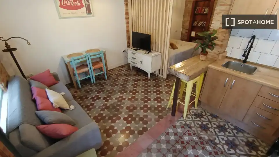 Living room of Flat for rent in Valencia  with Air Conditioner, Heating and Furnished