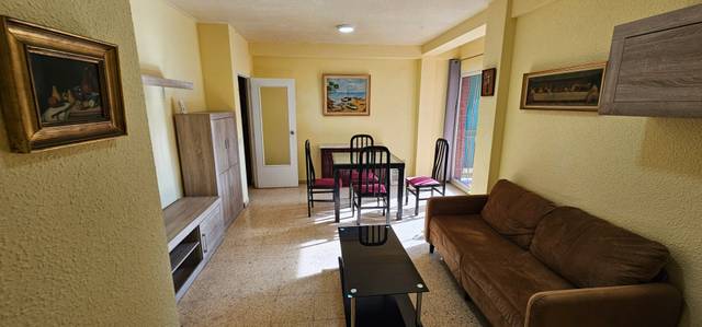 Piso en Alquiler en Carrer de Llombai en Tres Forques